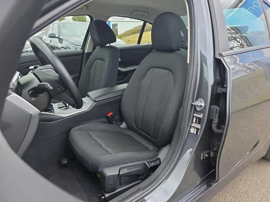 BMW 320 i Limousine Advantage Head-Up DAB WLAN Shz 08/2021-photo-11