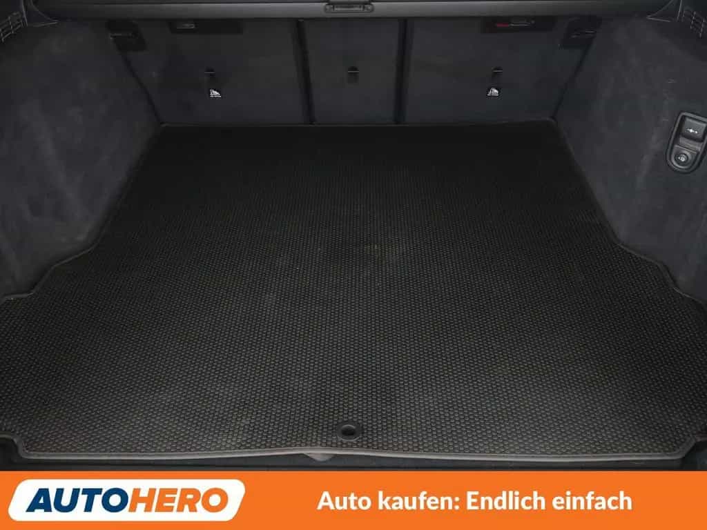 BMW 5 Series 520d M Sport Aut.*NAVI*LED*ACC*HUD*AHK*360° 03/2020-photo-17