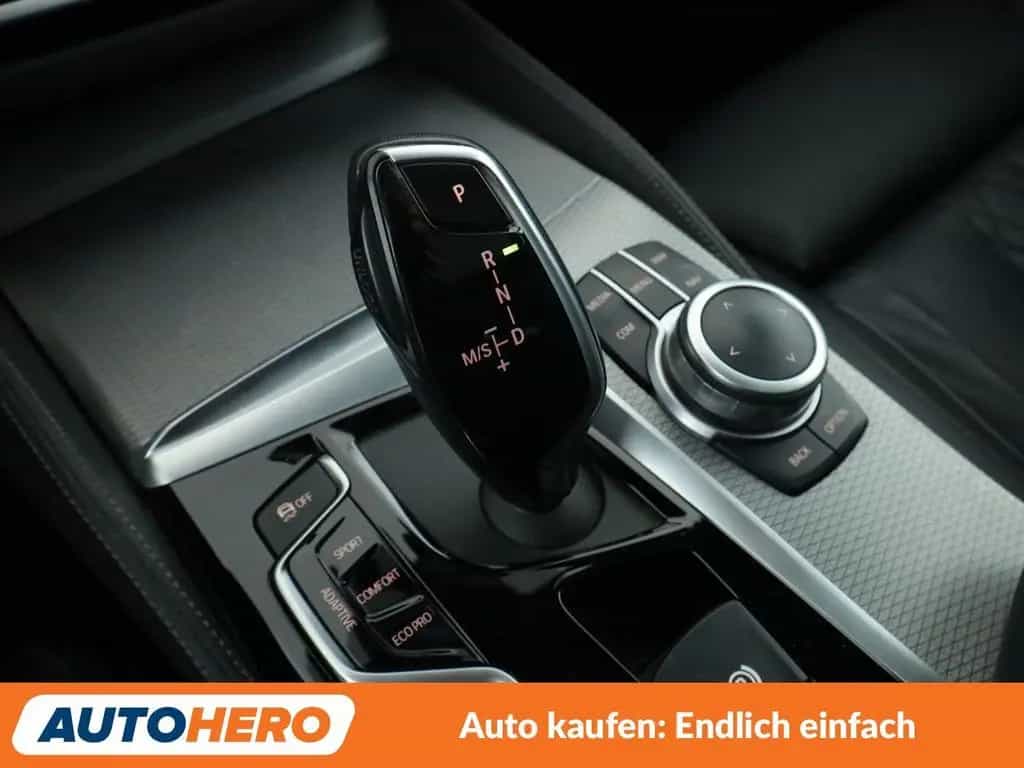 BMW 5 Series 520d M Sport Aut.*NAVI*LED*ACC*HUD*AHK*360° 03/2020-photo-24