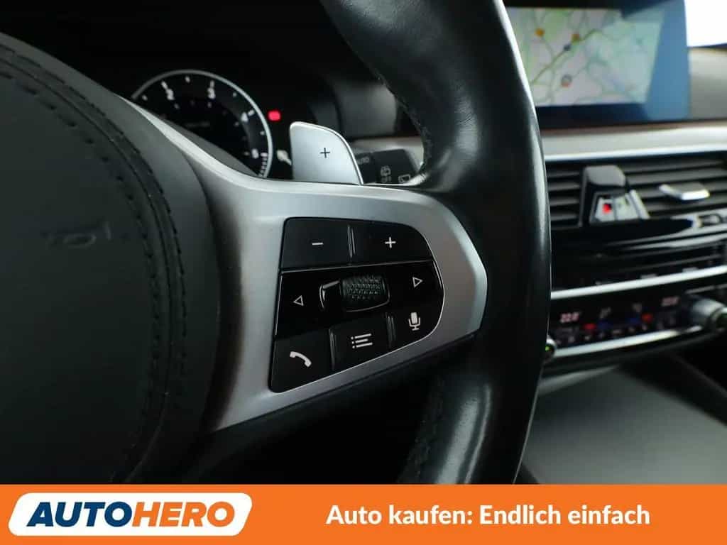 BMW 5 Series 520d M Sport Aut.*NAVI*LED*ACC*HUD*AHK*360° 03/2020-photo-26