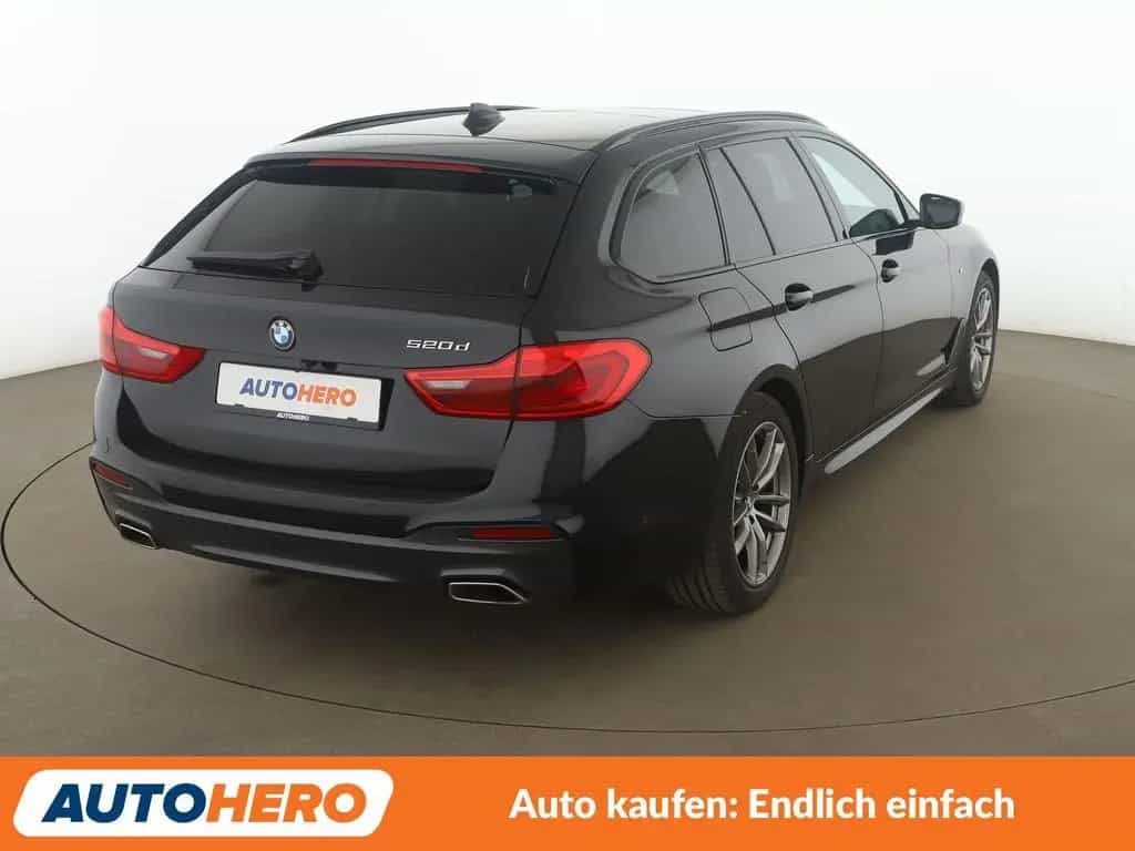 BMW 5 Series 520d M Sport Aut.*NAVI*LED*ACC*HUD*AHK*360° 03/2020-photo-5