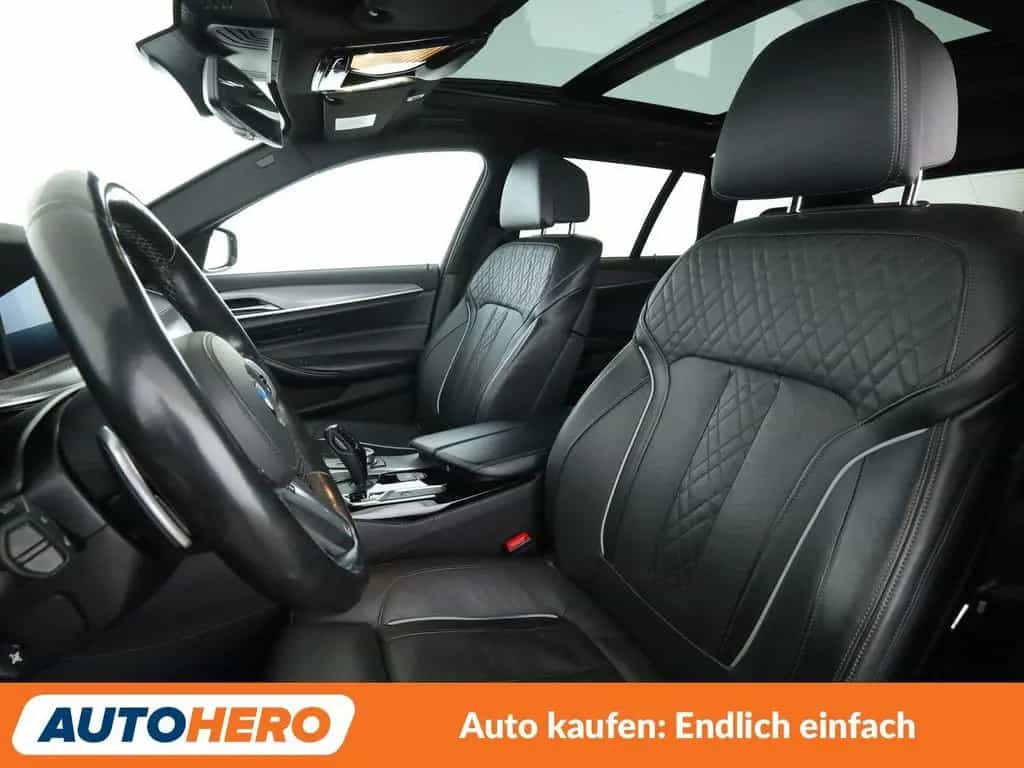 BMW 5 Series 520d M Sport Aut.*NAVI*LED*ACC*HUD*AHK*360° 03/2020-photo-9