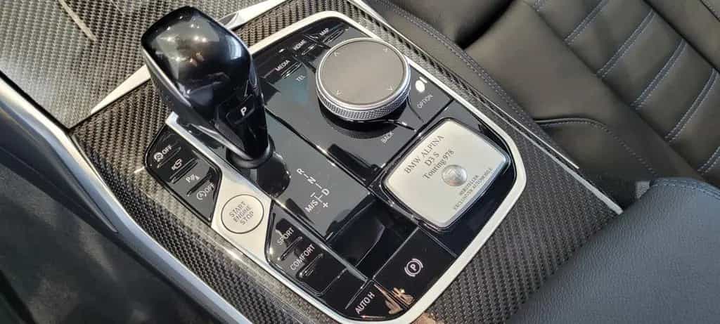 ALPINA D3 S Allrad Touring 20 Zoll AHK HiFi h/k Pano null-photo-13