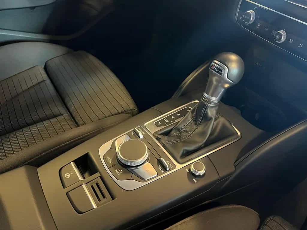 Audi A3 Sportback 35 TFSI sport-GARANTIE-FINANZIERUNG 12/2018-photo-16