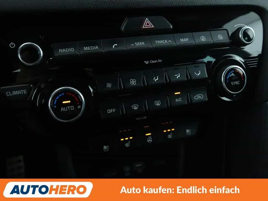 Kia Sportage 1.6 TGDI GT Line 4WD *NAVI*BiXENON*CAM* 10/2017-photo-22