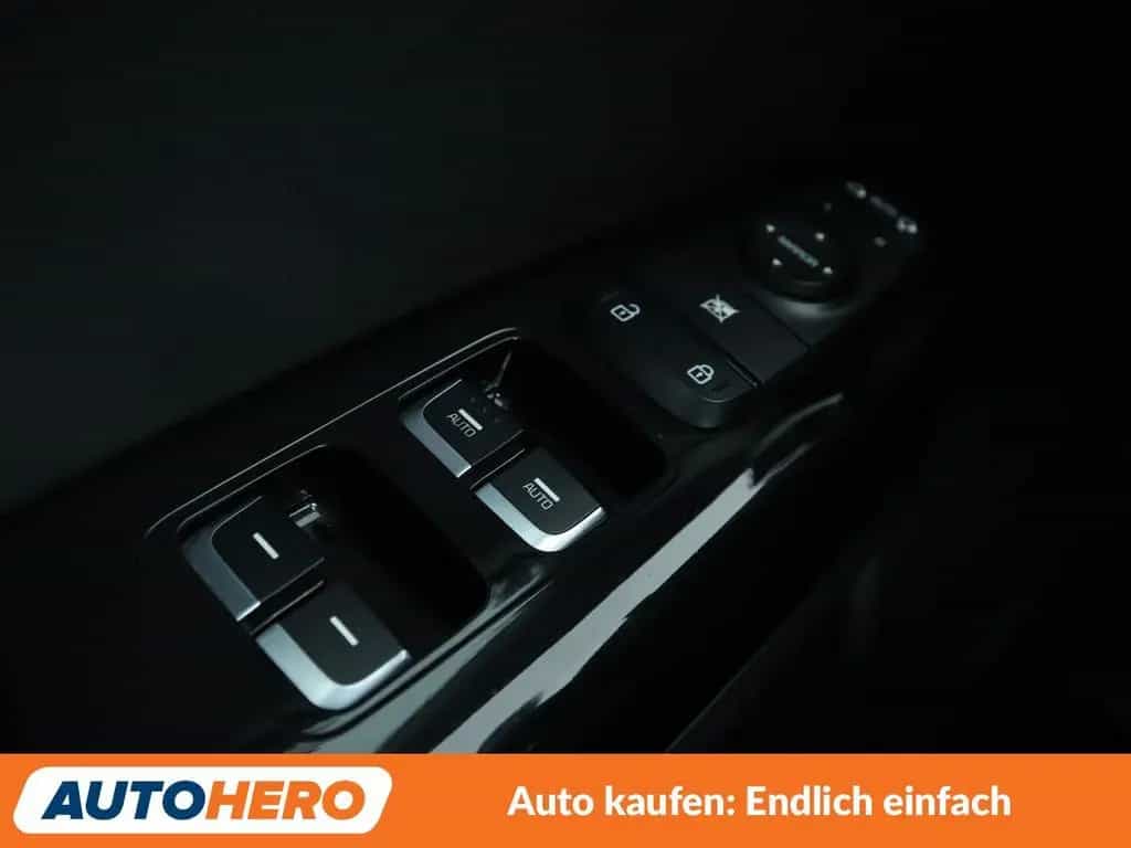 Kia Sportage 1.6 TGDI GT Line 4WD *NAVI*BiXENON*CAM* 10/2017-photo-24