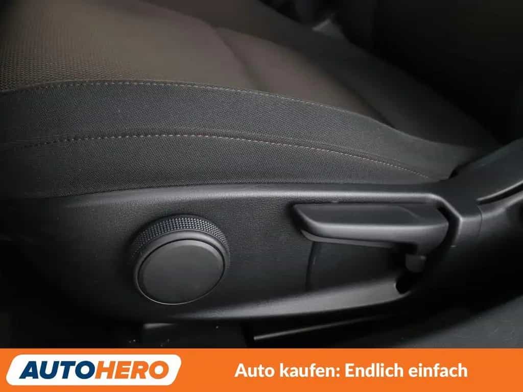 Mazda 3 2.0 Skyactiv-G Selection *NAVI*HUD*ACC*360CAM* 09/2021-photo-29