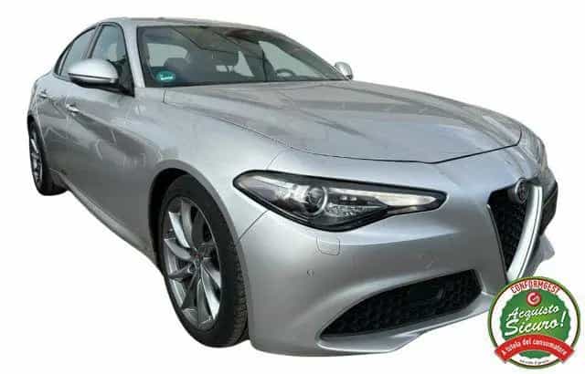 Alfa Romeo Giulia ROMEO Giulia 2.2 Turbodiesel 180 CV Super 08/2017-photo-3