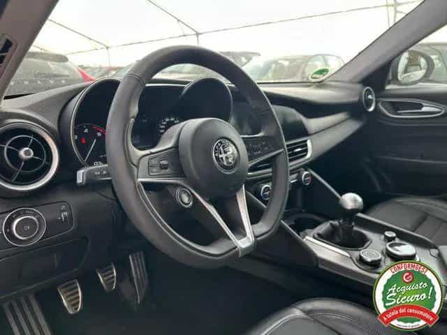 Alfa Romeo Giulia ROMEO Giulia 2.2 Turbodiesel 180 CV Super 08/2017-photo-6