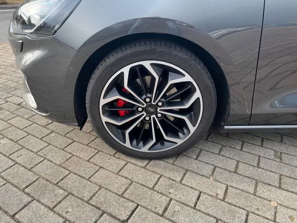 Ford Focus Turnier ST-Line 07/2019-photo-15