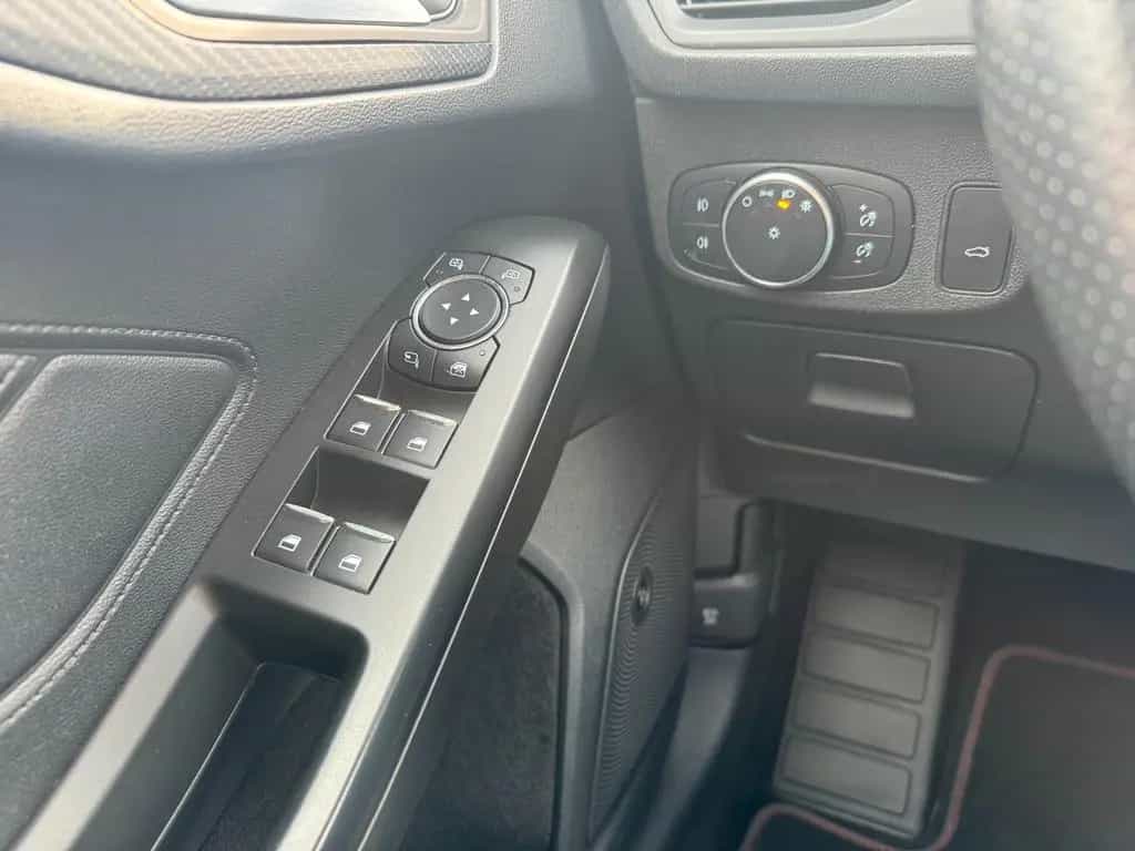 Ford Focus Turnier ST-Line 07/2019-photo-17