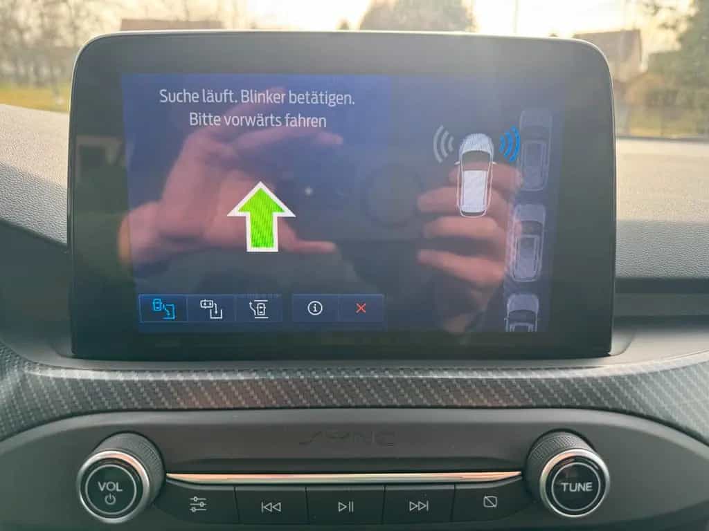 Ford Focus Turnier ST-Line 07/2019-photo-26