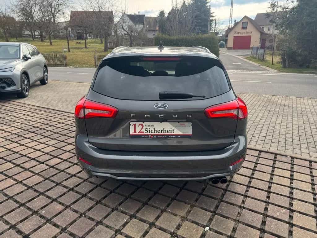 Ford Focus Turnier ST-Line 07/2019-photo-3