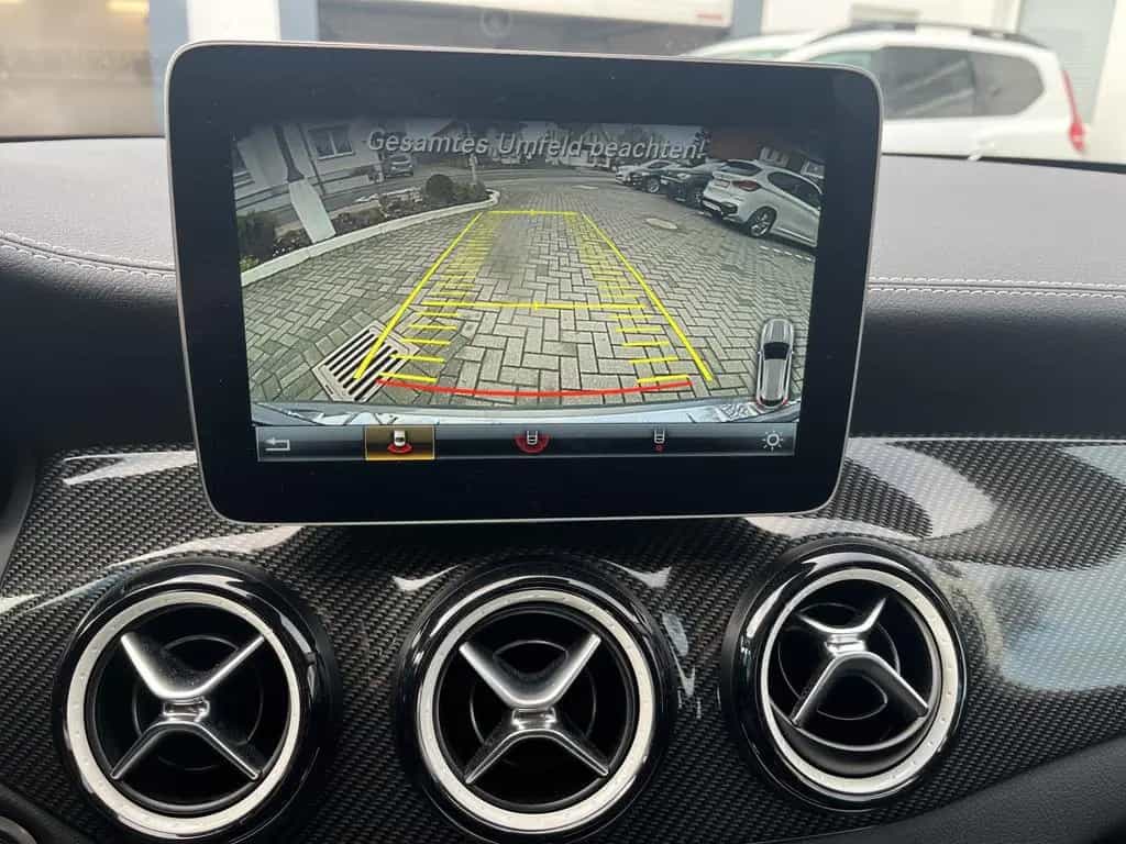 Mercedes-Benz GLA 250 19" Urban 4Matic AHK Kamera Navi 11/2018-photo-20