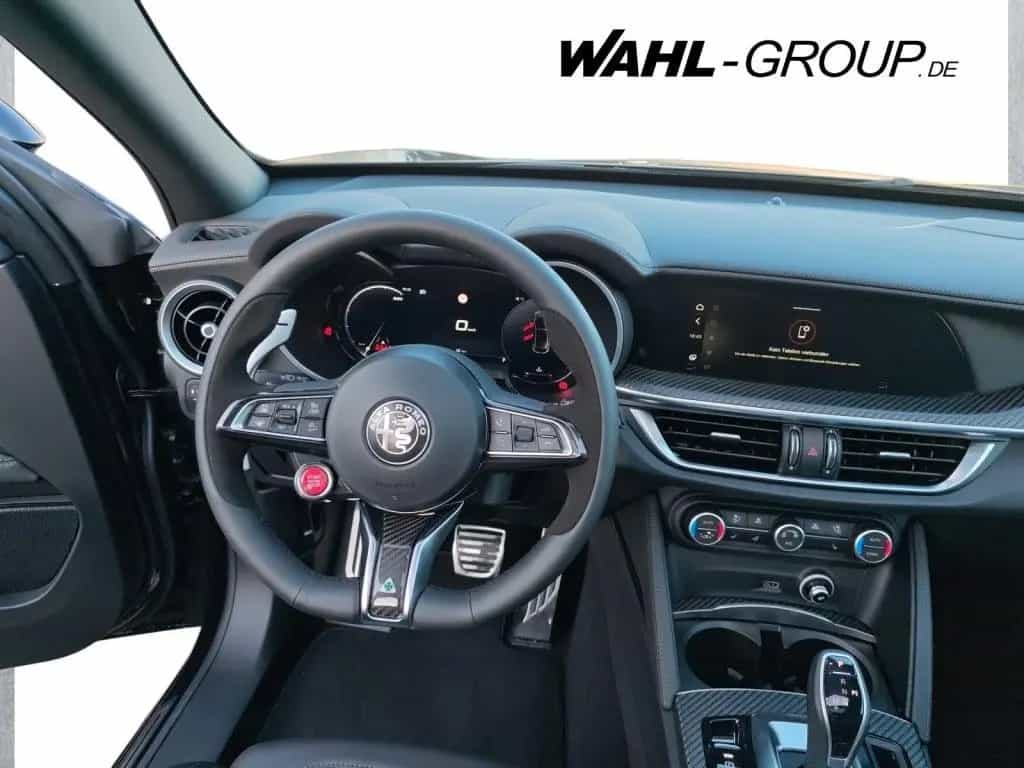 Alfa Romeo Stelvio Quadrifoglio Q4 null-photo-10