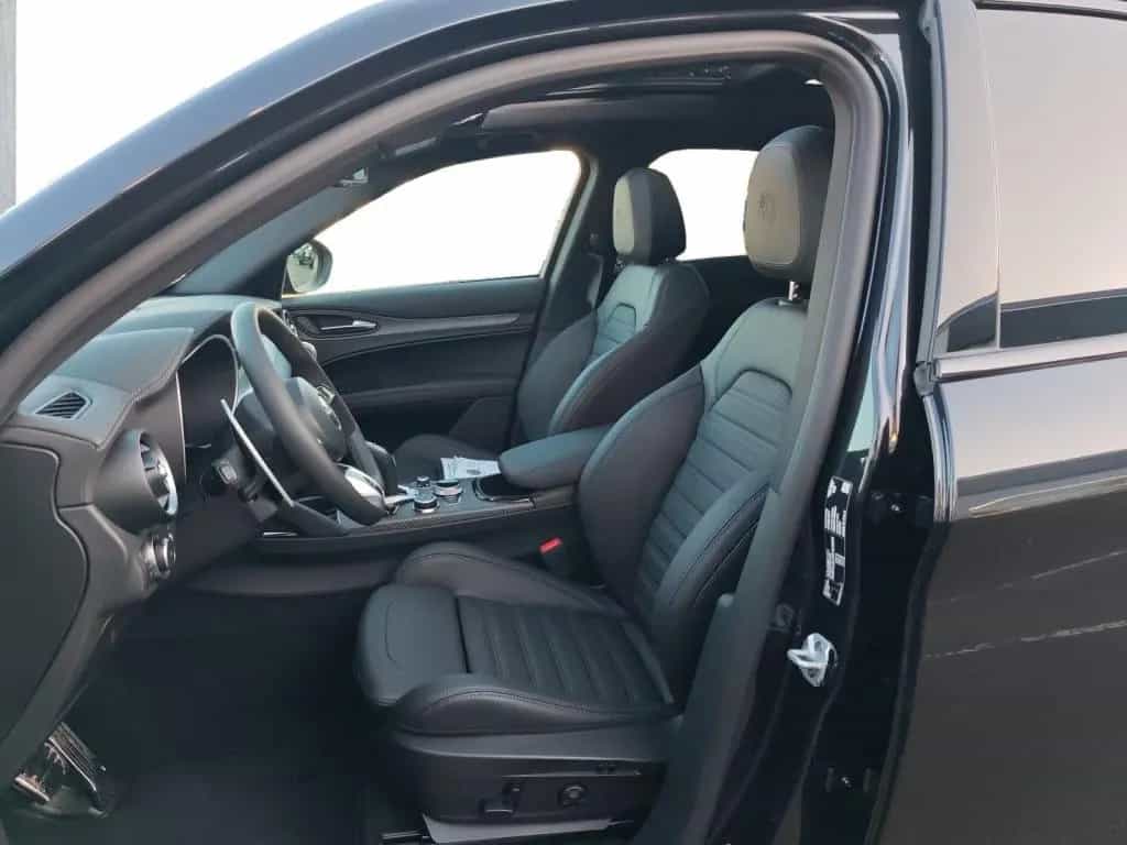 Alfa Romeo Stelvio Quadrifoglio Q4 null-photo-8