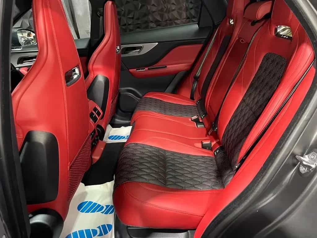 Jaguar F-Pace F-PACE SVR AWD, LED, AHK, 22 Zoll 08/2019-photo-14