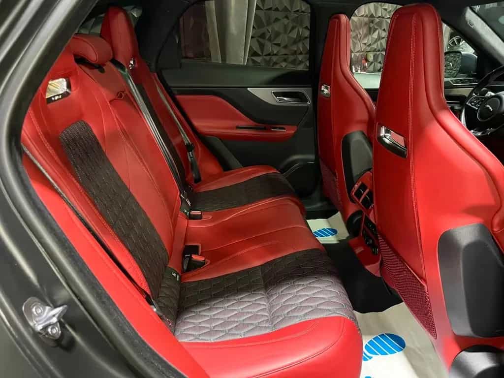 Jaguar F-Pace F-PACE SVR AWD, LED, AHK, 22 Zoll 08/2019-photo-15