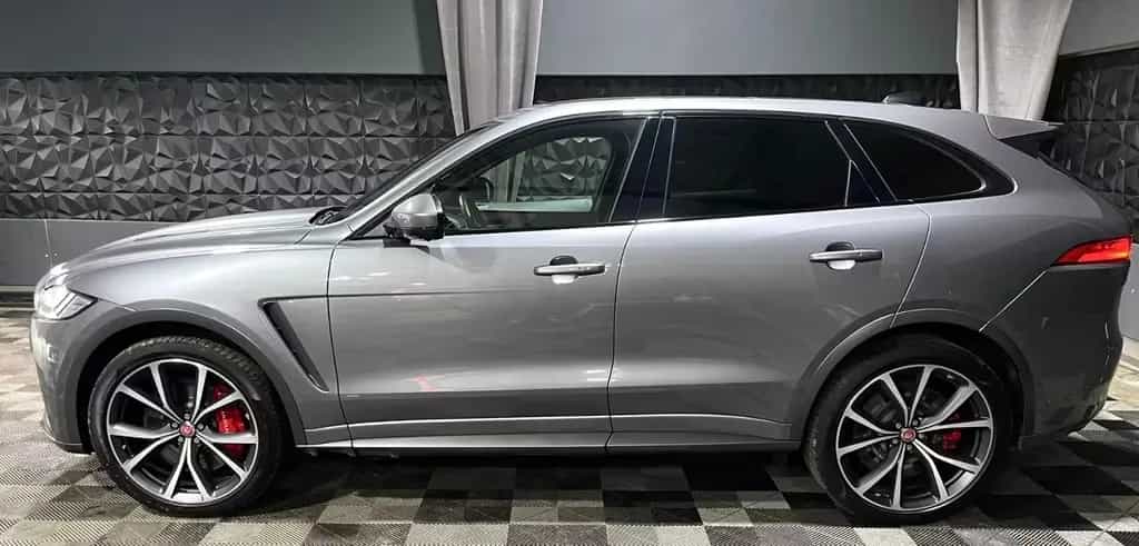 Jaguar F-Pace F-PACE SVR AWD, LED, AHK, 22 Zoll 08/2019-photo-7