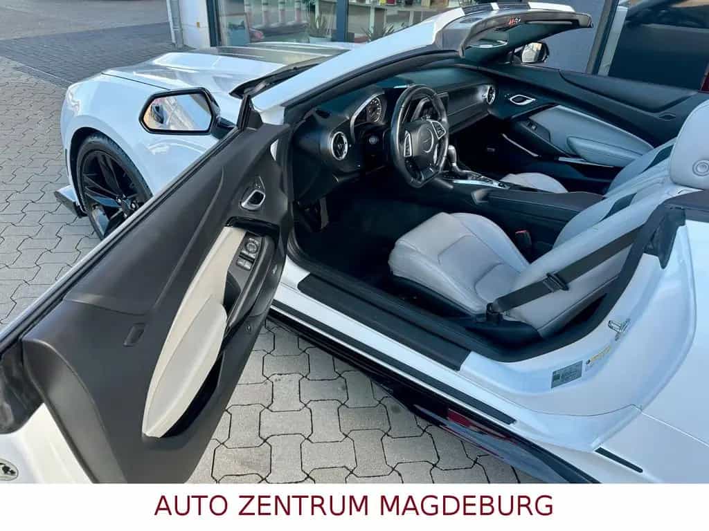 Chevrolet Camaro Cabrio 3.6l *RS*KLIMA*KAMERA*LED*AUTOMAT* 01/2018-photo-11
