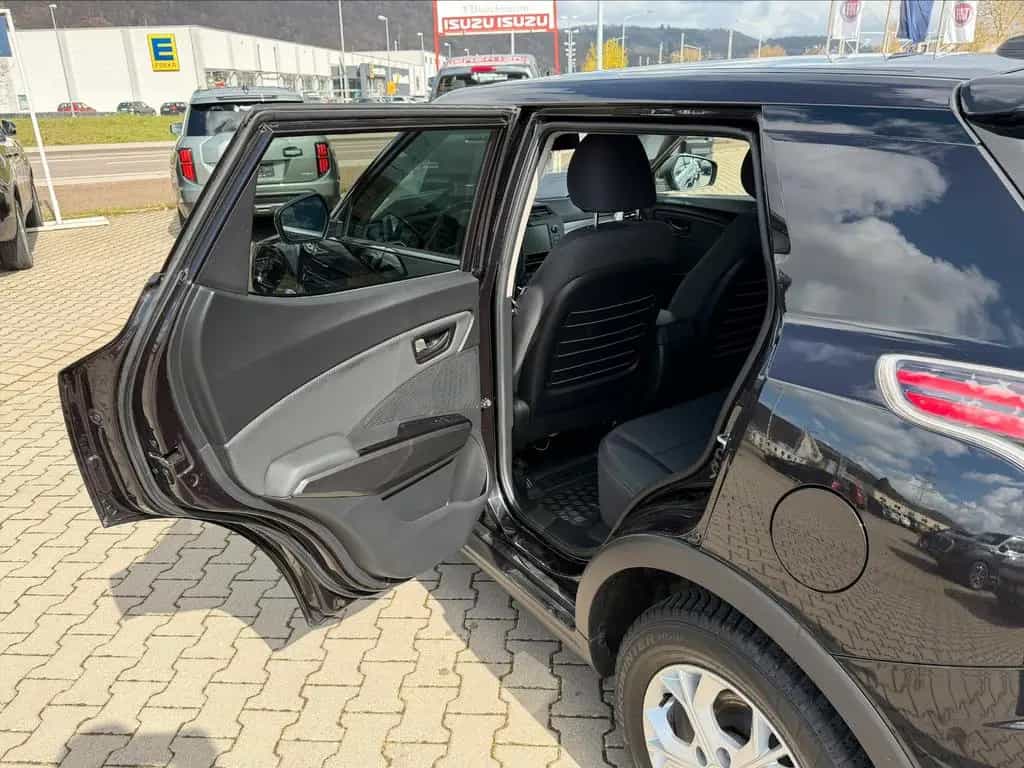 KGM Tivoli Amber 1.5 A/T | Sitzheizung 01/2024-photo-11