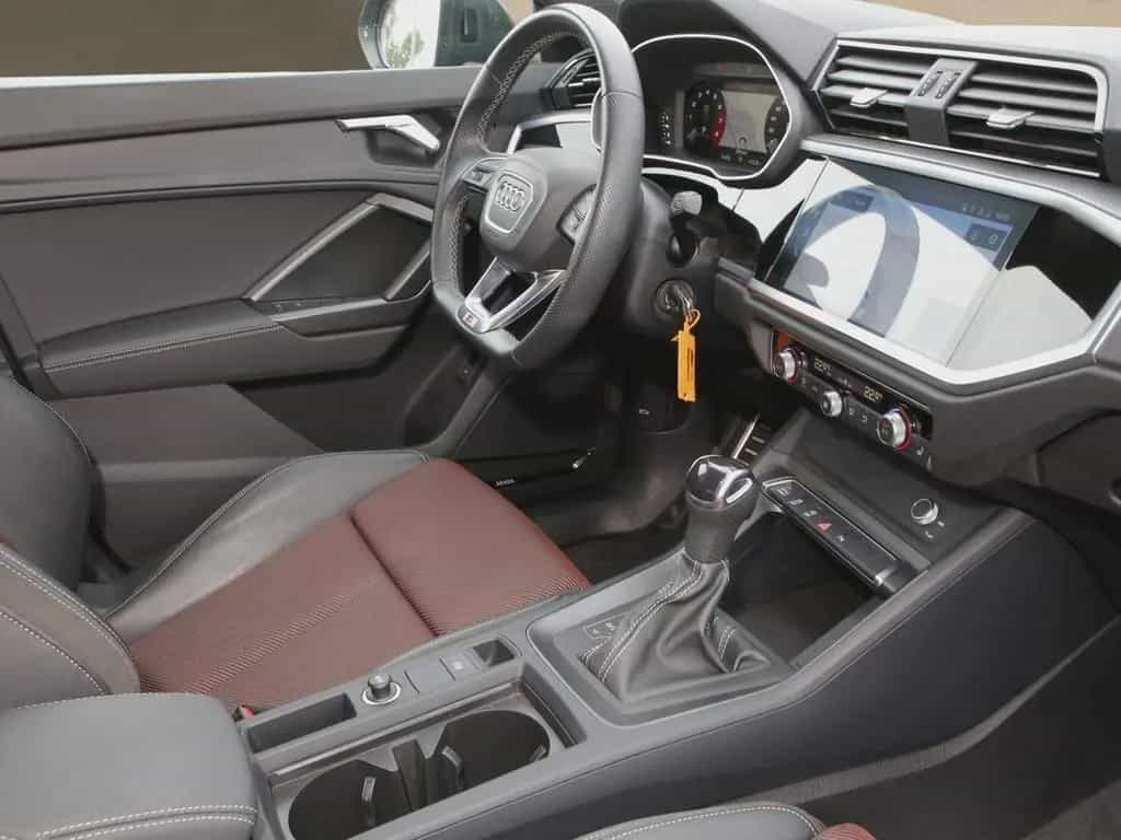 Audi Q3 Sportback 45 TFSI quattro S line Navi+VC PDC 01/2022-photo-13