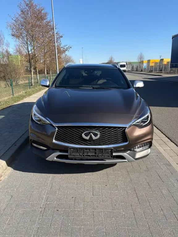 Infiniti QX30 *HU/AU NEU*Klimaautomatik*SHZ 07/2016-photo-1