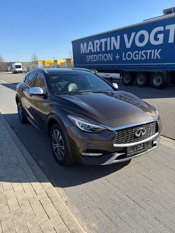 Infiniti QX30 *HU/AU NEU*Klimaautomatik*SHZ 07/2016-photo-2