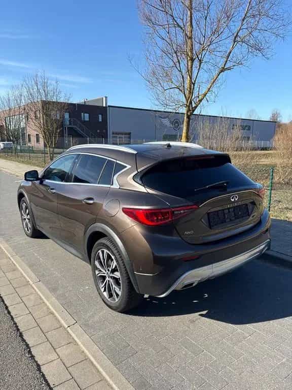 Infiniti QX30 *HU/AU NEU*Klimaautomatik*SHZ 07/2016-photo-6