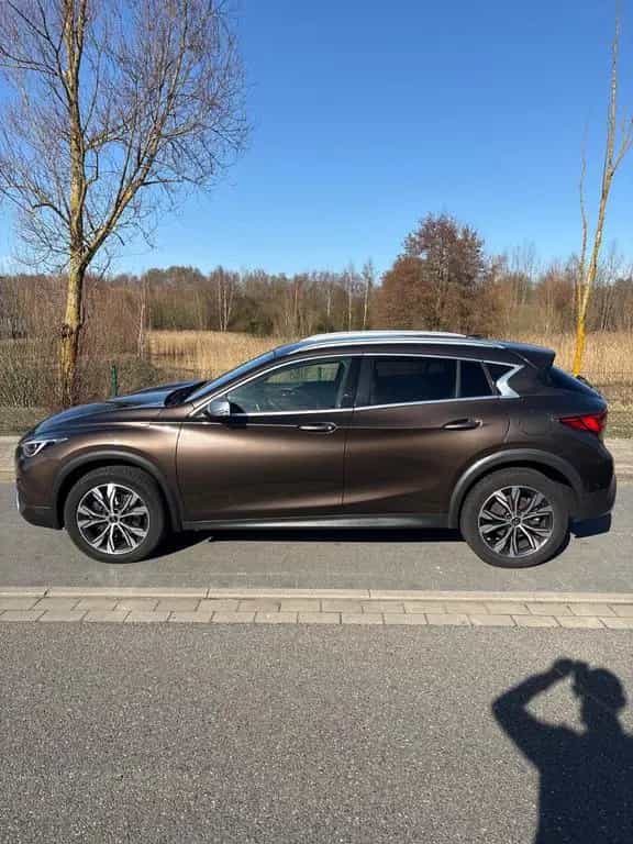Infiniti QX30 *HU/AU NEU*Klimaautomatik*SHZ 07/2016-photo-7