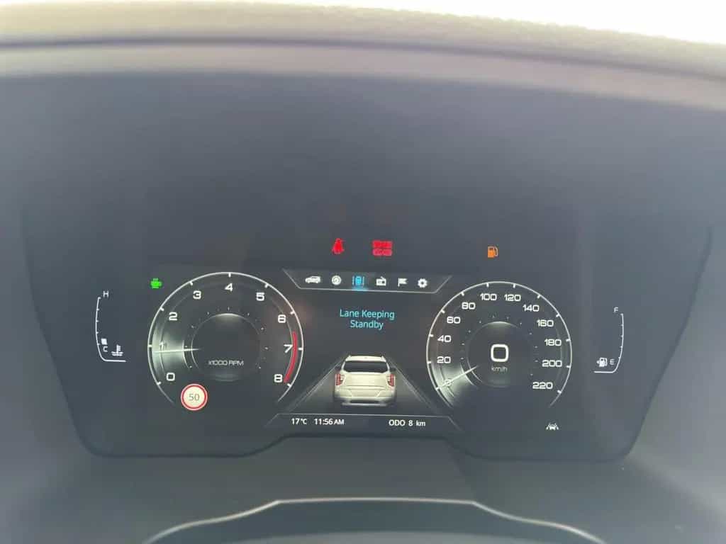 KGM Tivoli Nomad+ 1.5 2WD *LED/SHZ/RFK/App/PDC* null-photo-12
