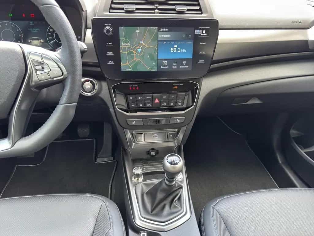 KGM Tivoli Nomad+ 1.5 2WD *LED/SHZ/RFK/App/PDC* null-photo-13