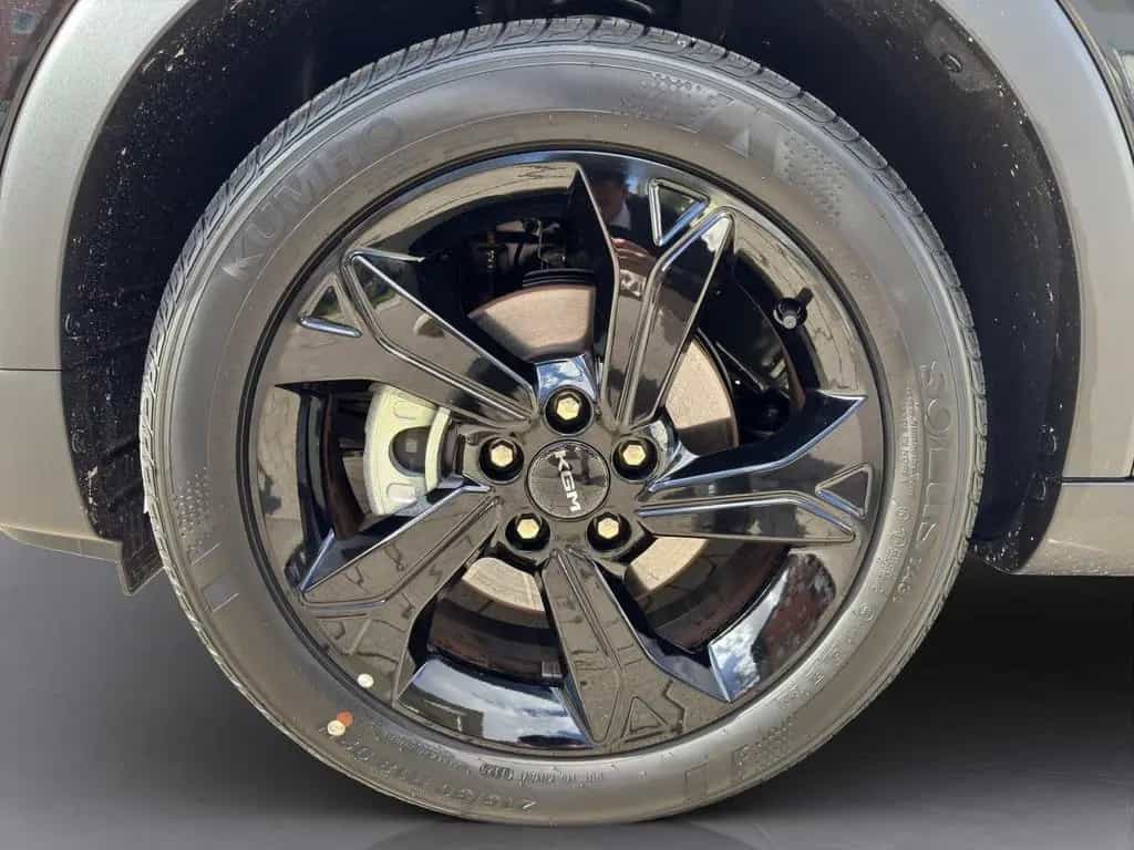 KGM Tivoli Nomad+ 1.5 2WD *LED/SHZ/RFK/App/PDC* null-photo-20
