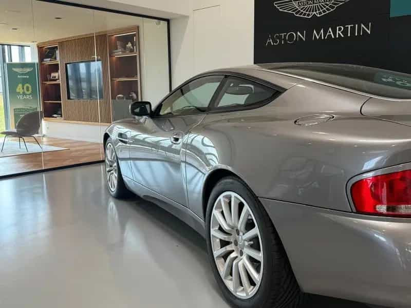 Aston Martin Vanquish V12 Vanquish First Generation 09/2005-photo-9