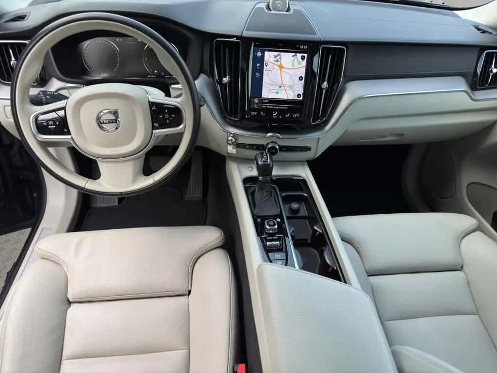 Volvo XC60 D4 Inscription 1.HAND/TOP-ZUSTAND 06/2018-photo-10