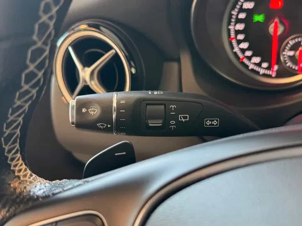 Mercedes-Benz GLA 200 AMG Nightfall P-SHD Rü-Ka LED TWA 12/2019-photo-15