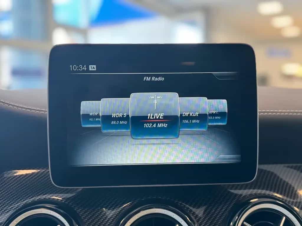 Mercedes-Benz GLA 200 AMG Nightfall P-SHD Rü-Ka LED TWA 12/2019-photo-24