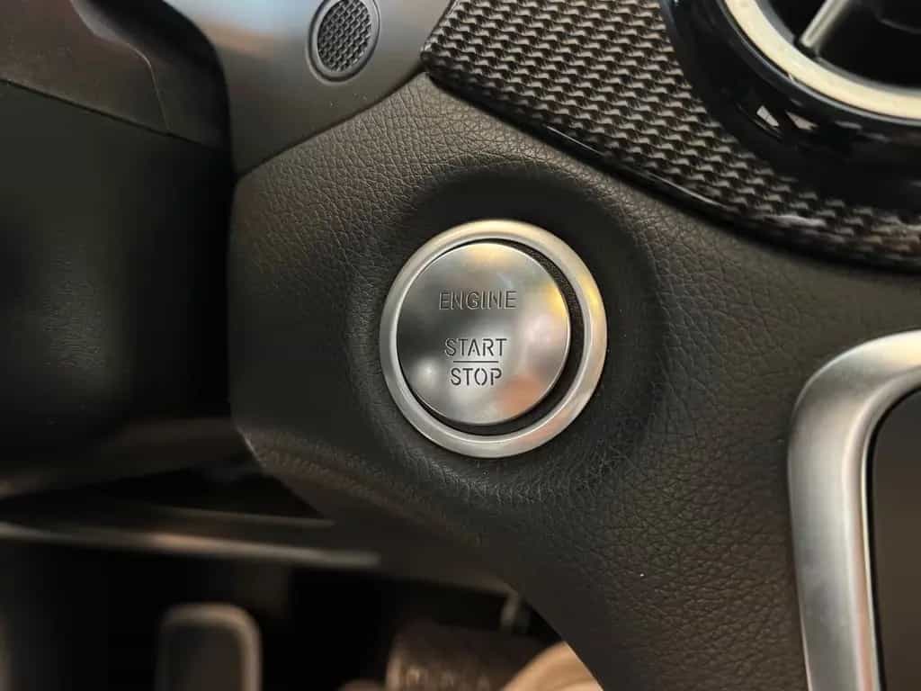 Mercedes-Benz GLA 200 AMG Nightfall P-SHD Rü-Ka LED TWA 12/2019-photo-27