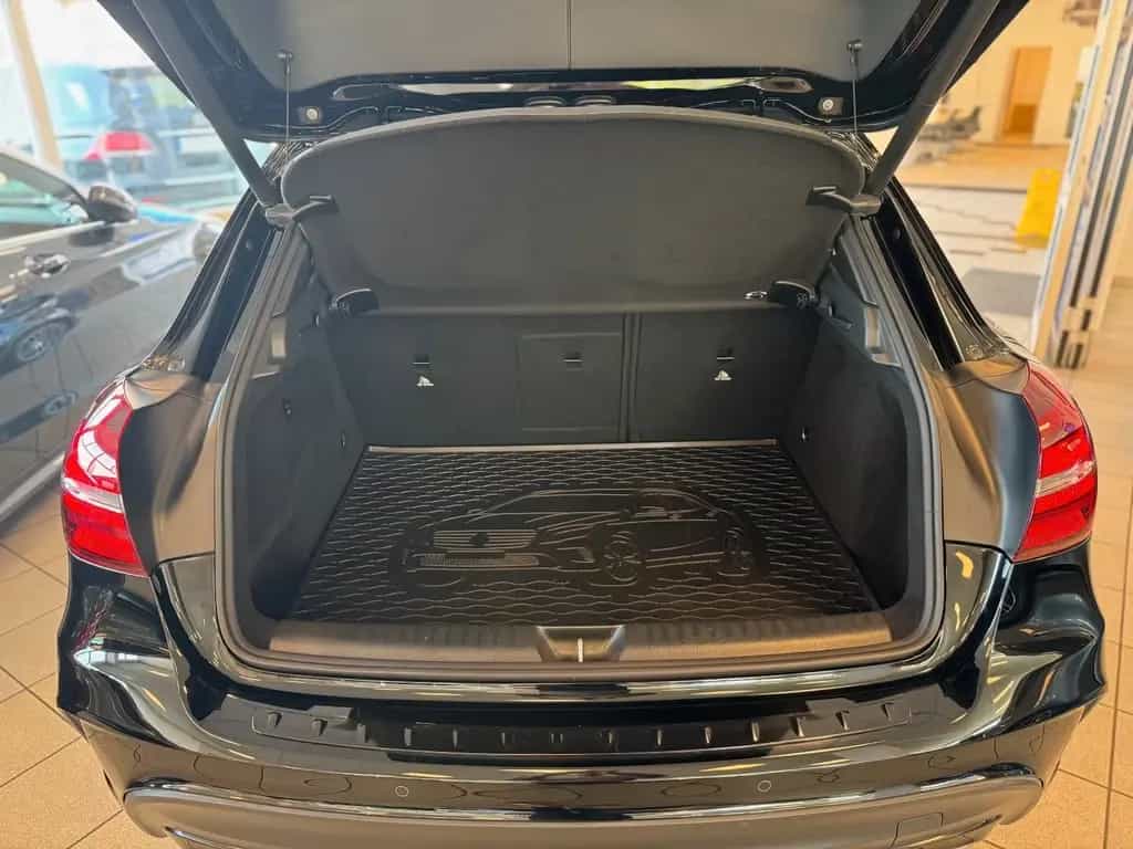Mercedes-Benz GLA 200 AMG Nightfall P-SHD Rü-Ka LED TWA 12/2019-photo-5