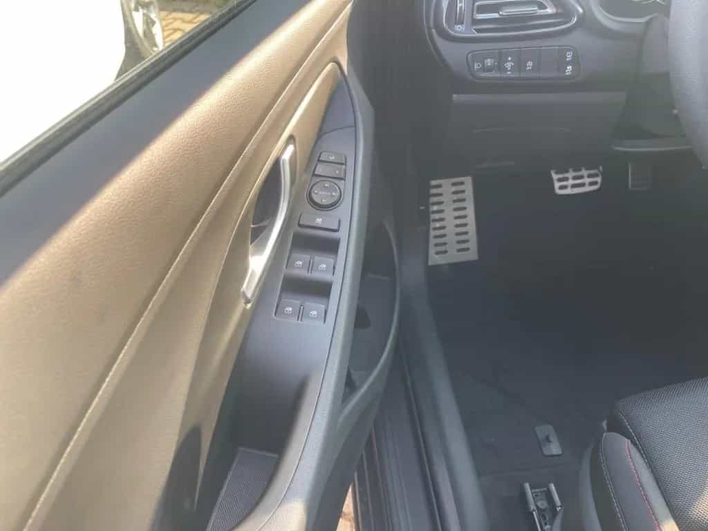 Hyundai i30 N Line +AUTOMATIK+NAVI+SITZHZG+LENKRADHZG null-photo-12