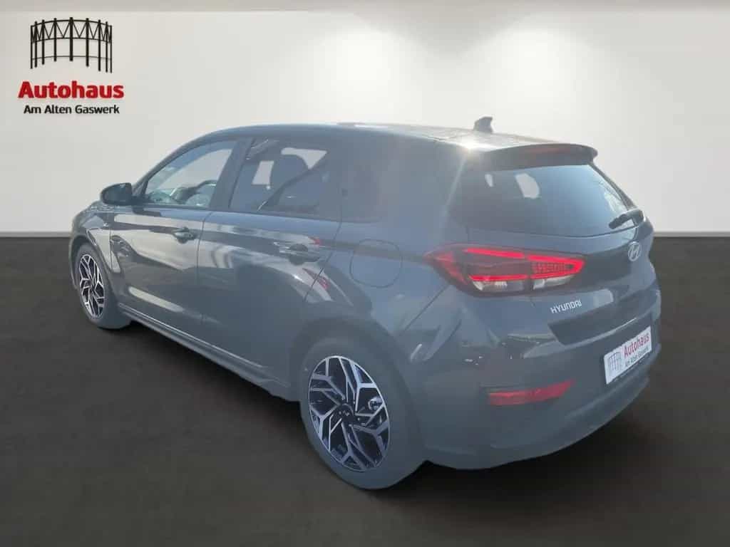 Hyundai i30 N Line +AUTOMATIK+NAVI+SITZHZG+LENKRADHZG null-photo-3