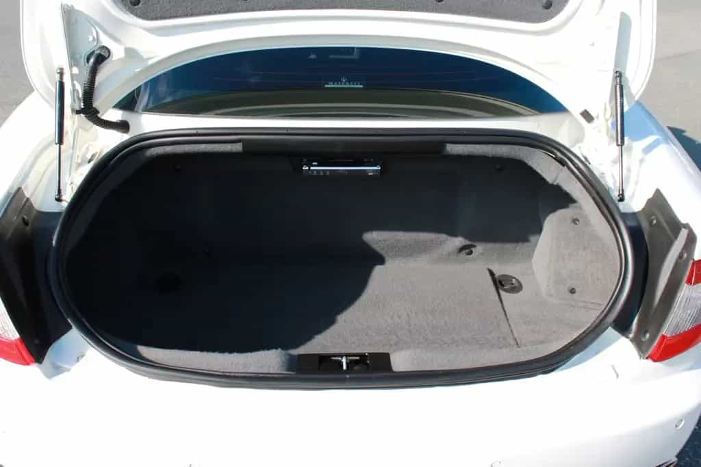 Maserati Granturismo 4.7 V8 S Automatik MC-Line Carbon 01/2012-photo-19