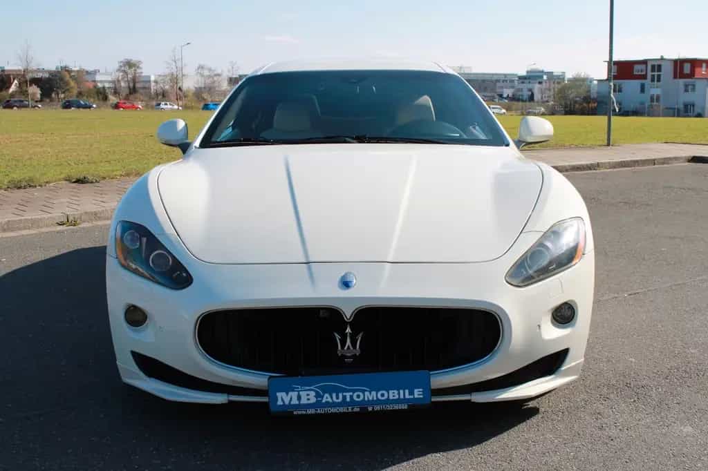 Maserati Granturismo 4.7 V8 S Automatik MC-Line Carbon 01/2012-photo-2