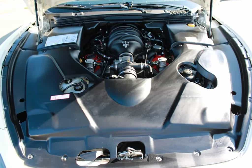 Maserati Granturismo 4.7 V8 S Automatik MC-Line Carbon 01/2012-photo-20