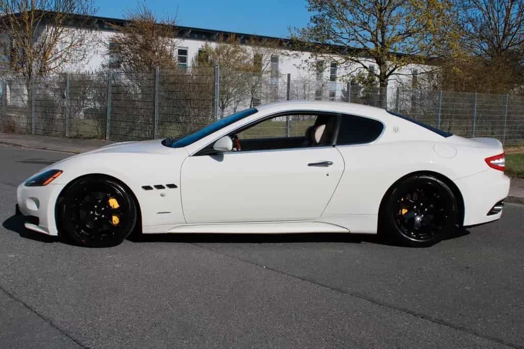 Maserati Granturismo 4.7 V8 S Automatik MC-Line Carbon 01/2012-photo-5