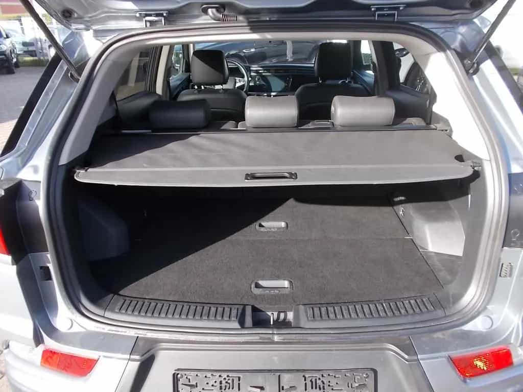 Ssangyong Korando Onyx 4x2, Teilleder AHK Navi Allwetter 09/2019-photo-12