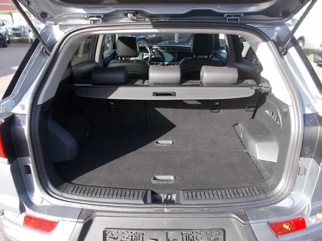 Ssangyong Korando Onyx 4x2, Teilleder AHK Navi Allwetter 09/2019-photo-13