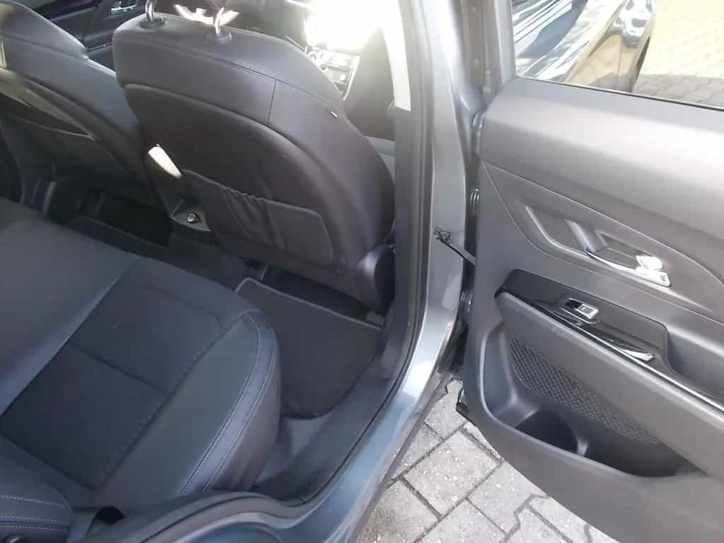 Ssangyong Korando Onyx 4x2, Teilleder AHK Navi Allwetter 09/2019-photo-32