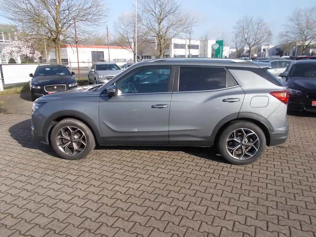 Ssangyong Korando Onyx 4x2, Teilleder AHK Navi Allwetter 09/2019-photo-7