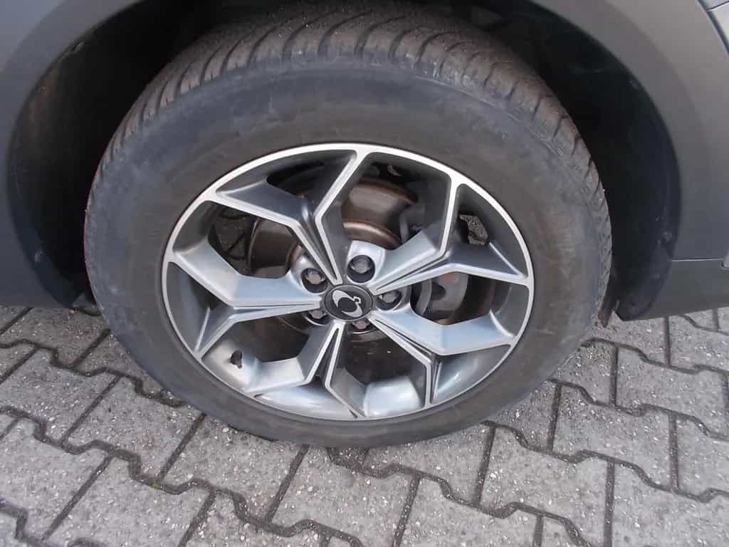 Ssangyong Korando Onyx 4x2, Teilleder AHK Navi Allwetter 09/2019-photo-8